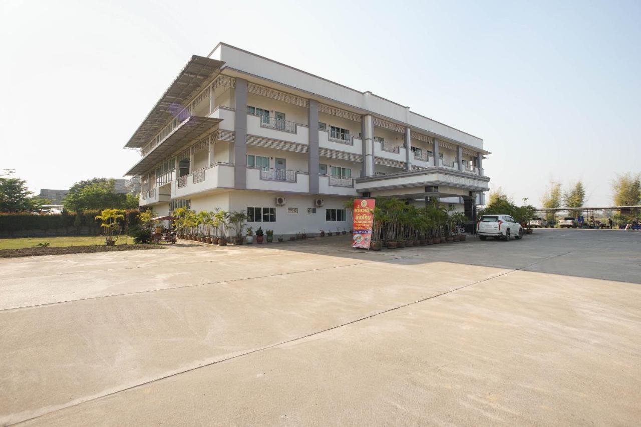 Oyo 75394 Sakthong Grand Hotel Chiang Khong Exterior foto