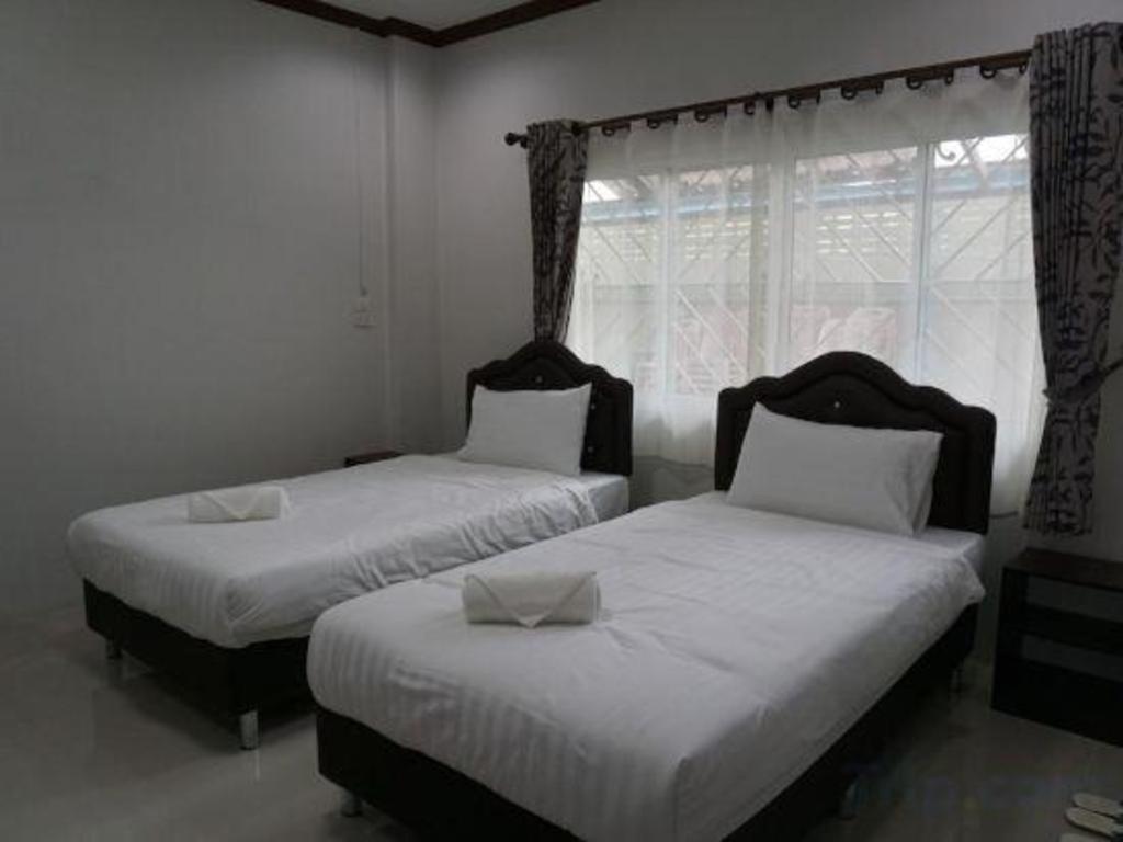 Oyo 75394 Sakthong Grand Hotel Chiang Khong Exterior foto